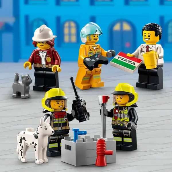LEGO City Tűzoltóság Tűzoltóállomás 60320 - JGY00040 - szipercuccok.hu